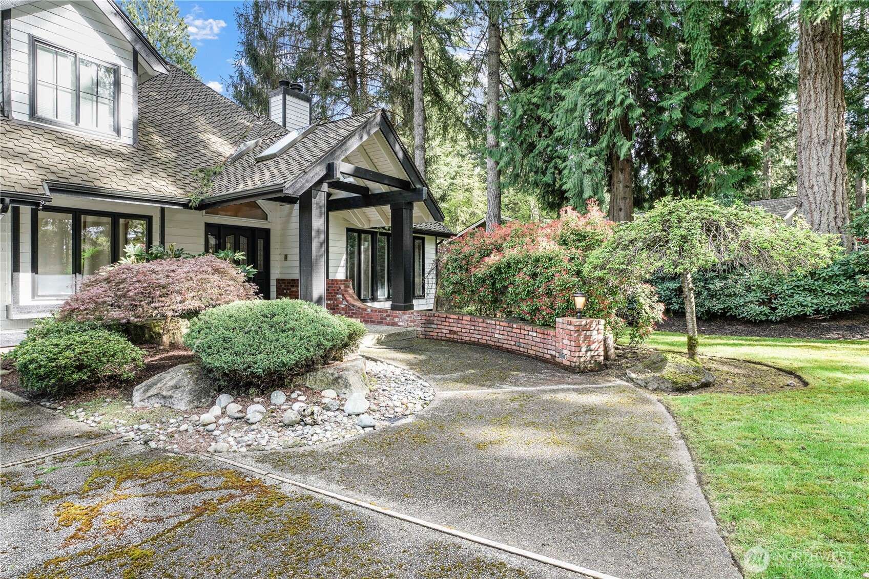 Sammamish, WA 98074,2520 Sahalee DR W