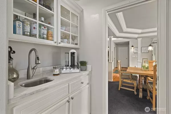 Puyallup, WA 98374,3719 27th AVE SE