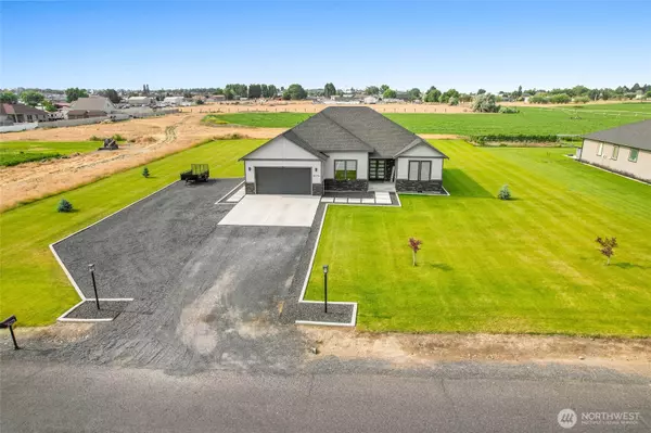 8275 Road 2.4 NE, Moses Lake, WA 98837