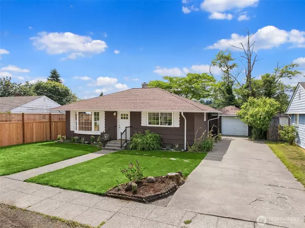 7337 19th AVE SW, Seattle, WA 98106