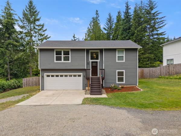1172 Thorndyke RD, Port Ludlow, WA 98365