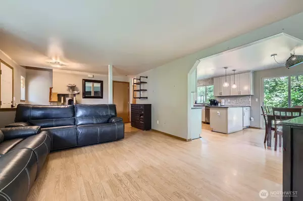 Lake Stevens, WA 98258,9806 6th PL SE