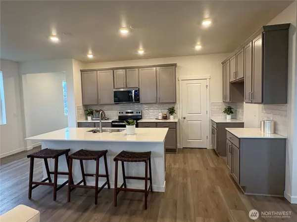 Buckley, WA 98321,730 Holly AVE #37