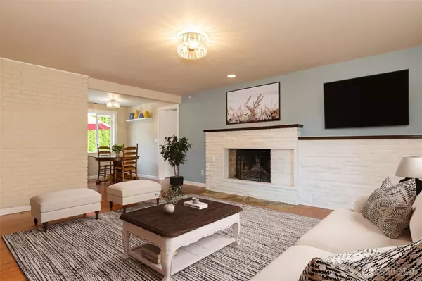 Edmonds, WA 98026,7923 220th ST SW