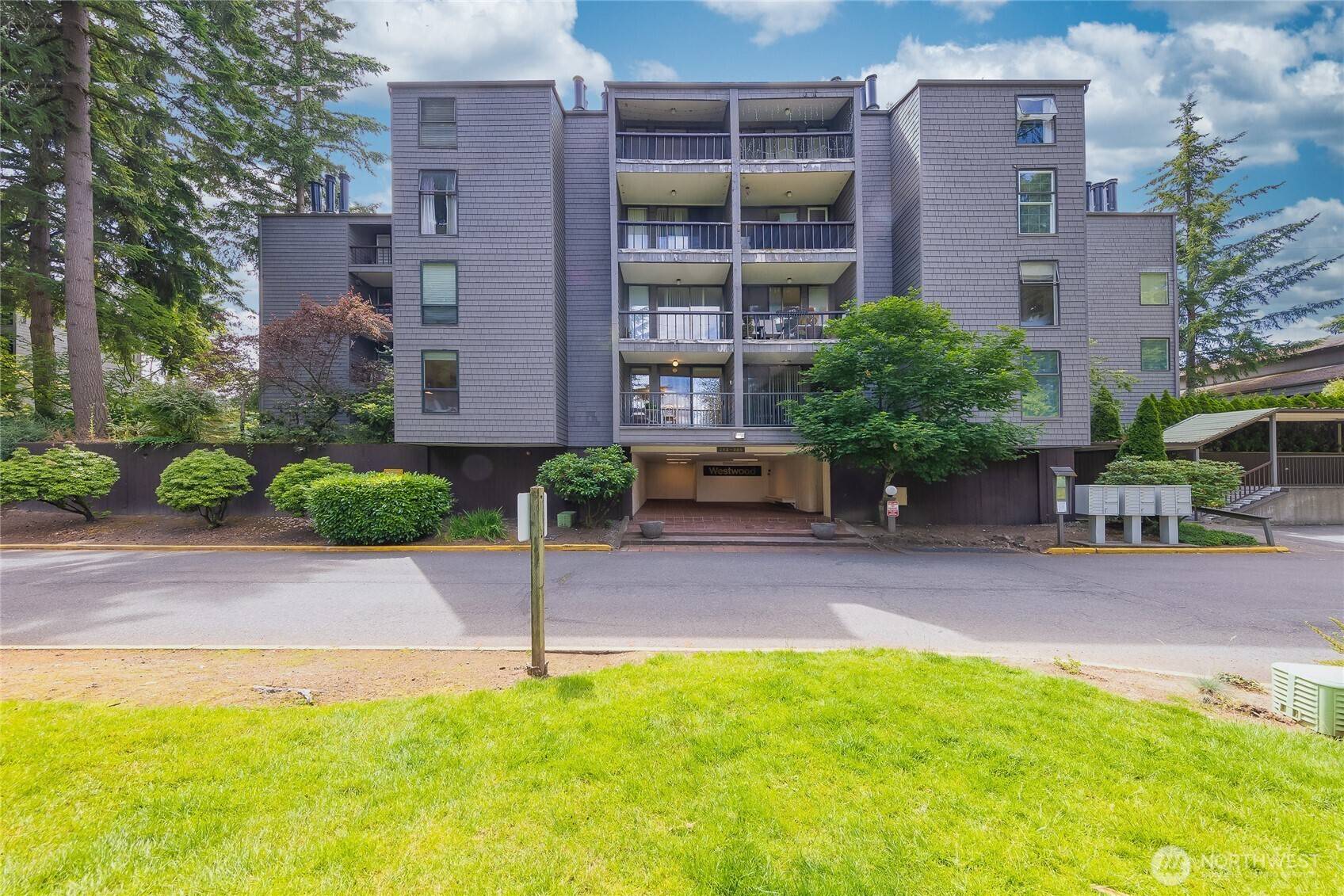 6347 137th AVE NE #262, Redmond, WA 98052