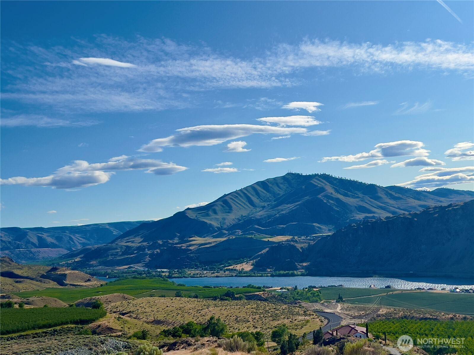 220 Ridge RD, Orondo, WA 98843