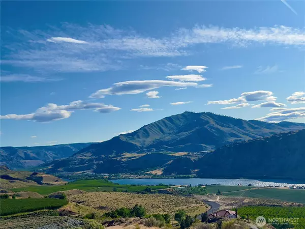 220 Ridge RD, Orondo, WA 98843