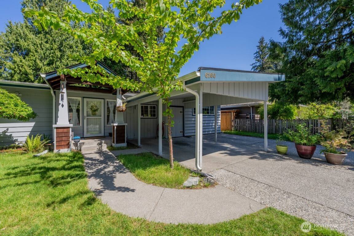 6160 NE 185th ST, Kenmore, WA 98028