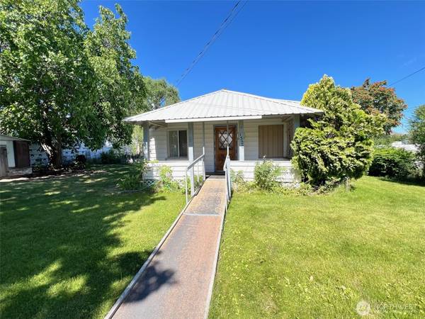 1320 Dogwood, Oroville, WA 98844