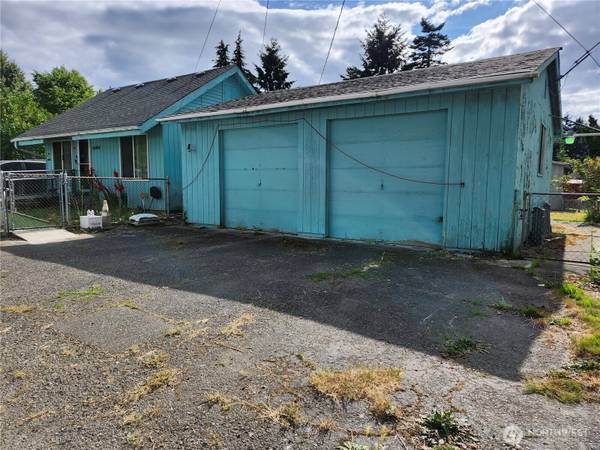 12253 45th AVE S,  Tukwila,  WA 98178