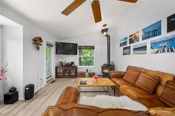 Seattle, WA 98106,7600 Highland Park WAY SW