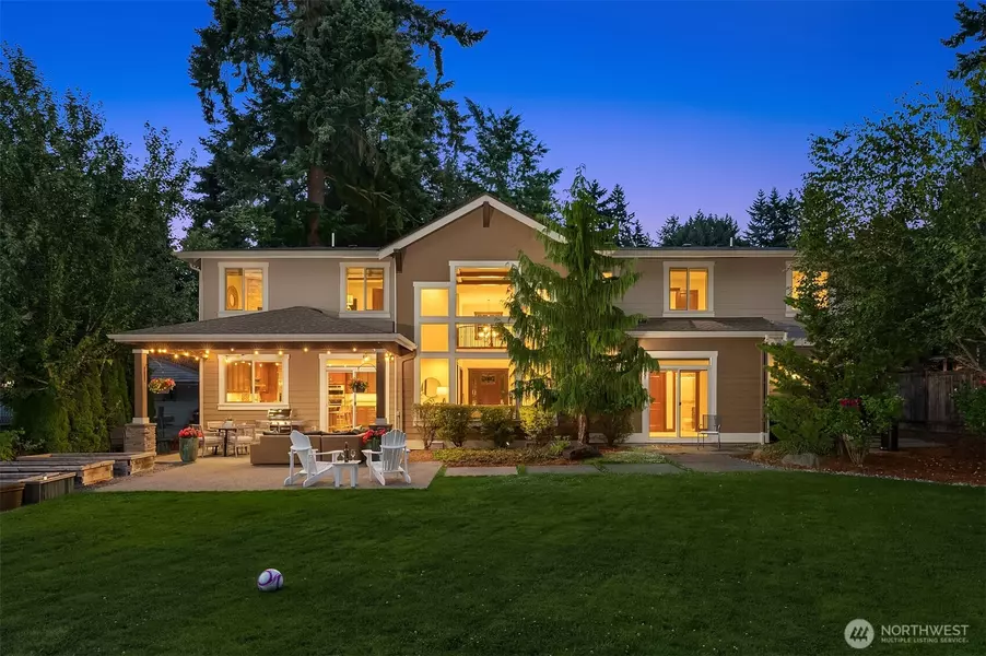 10823 NE 108th ST, Kirkland, WA 98033