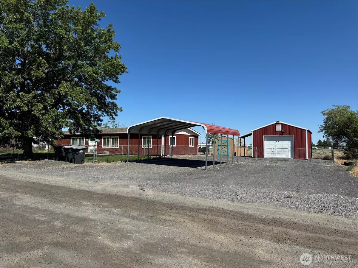 Moses Lake, WA 98837,8654 Broad ST NE