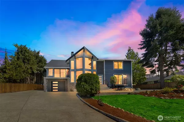 Tacoma, WA 98422,6909 E Side DR NE