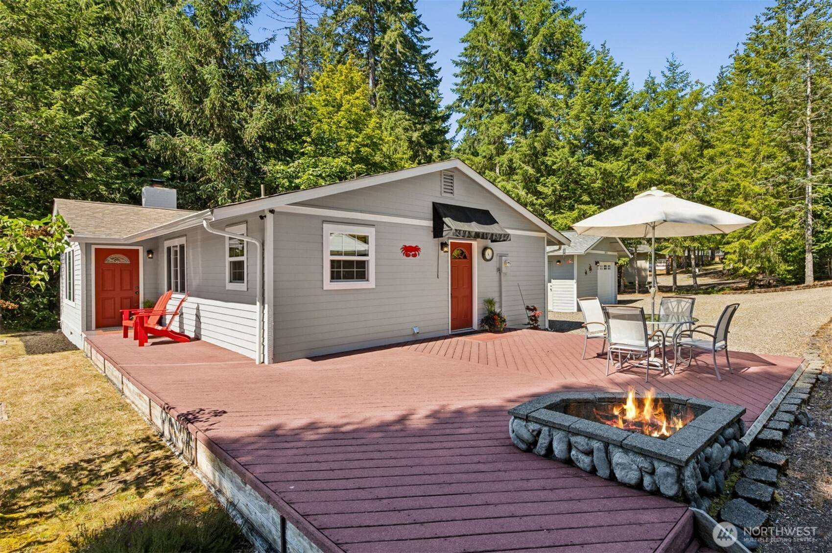 240 N Duckabush DR E, Hoodsport, WA 98548