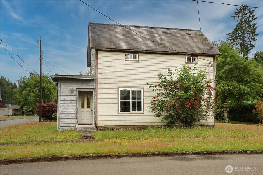 601 E ST, Cosmopolis, WA 98537