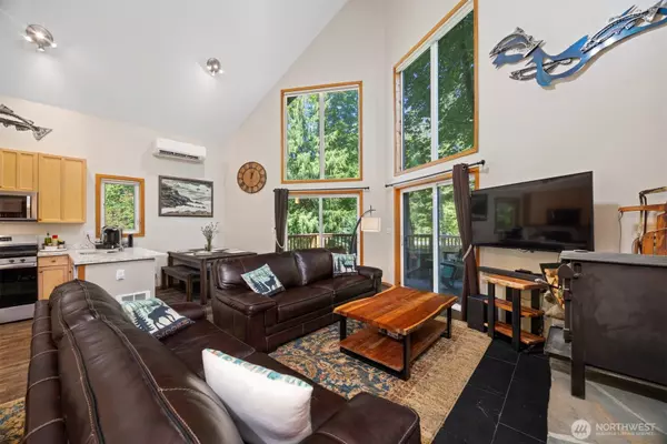 Deming, WA 98244,7561 Olsen DR