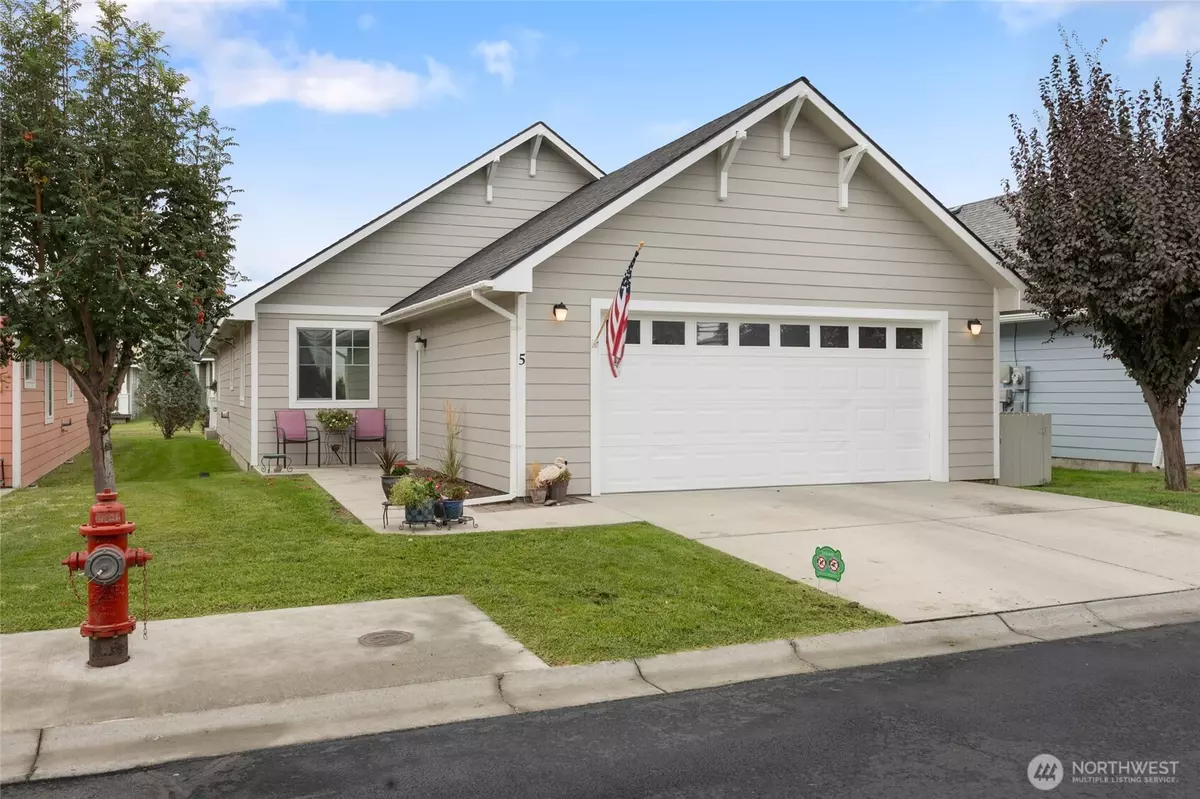 Moses Lake, WA 98837,123 E 9th Avenue  #5