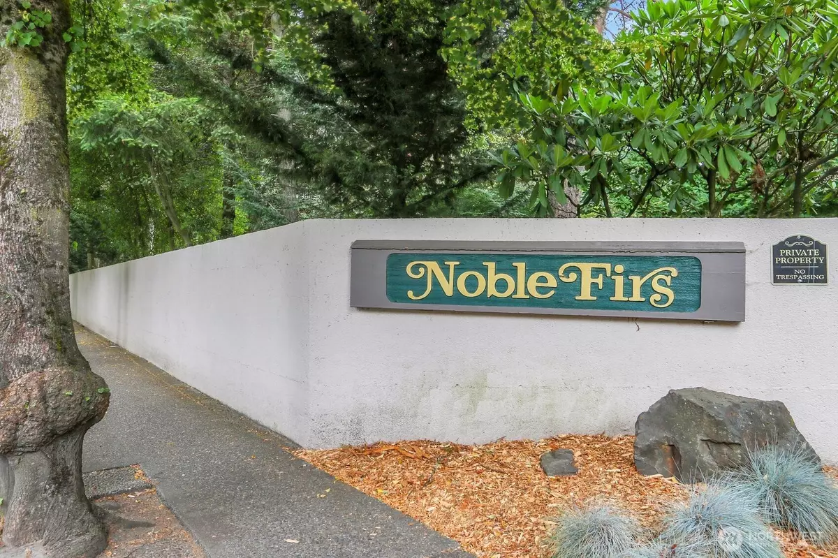 Seattle, WA 98125,1541 NE 143rd ST #H5