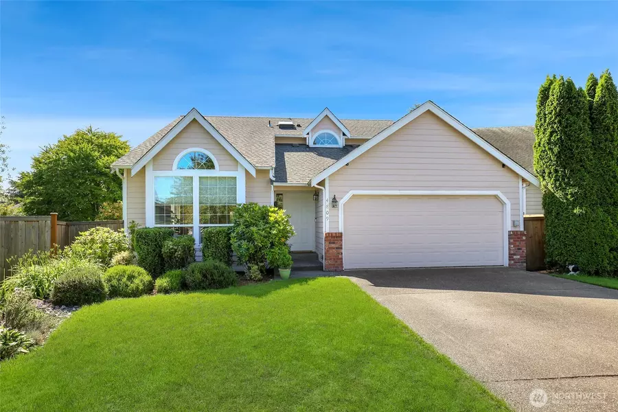 4809 NE 18th ST, Renton, WA 98059