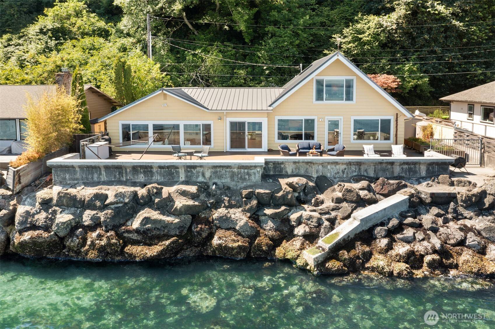 10843 Point Vashon DR SW, Vashon, WA 98070