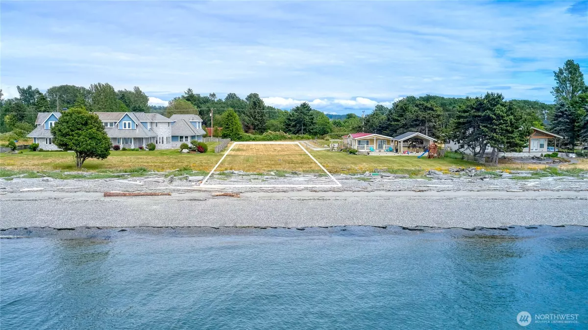 Point Roberts, WA 98281,585 Marine DR