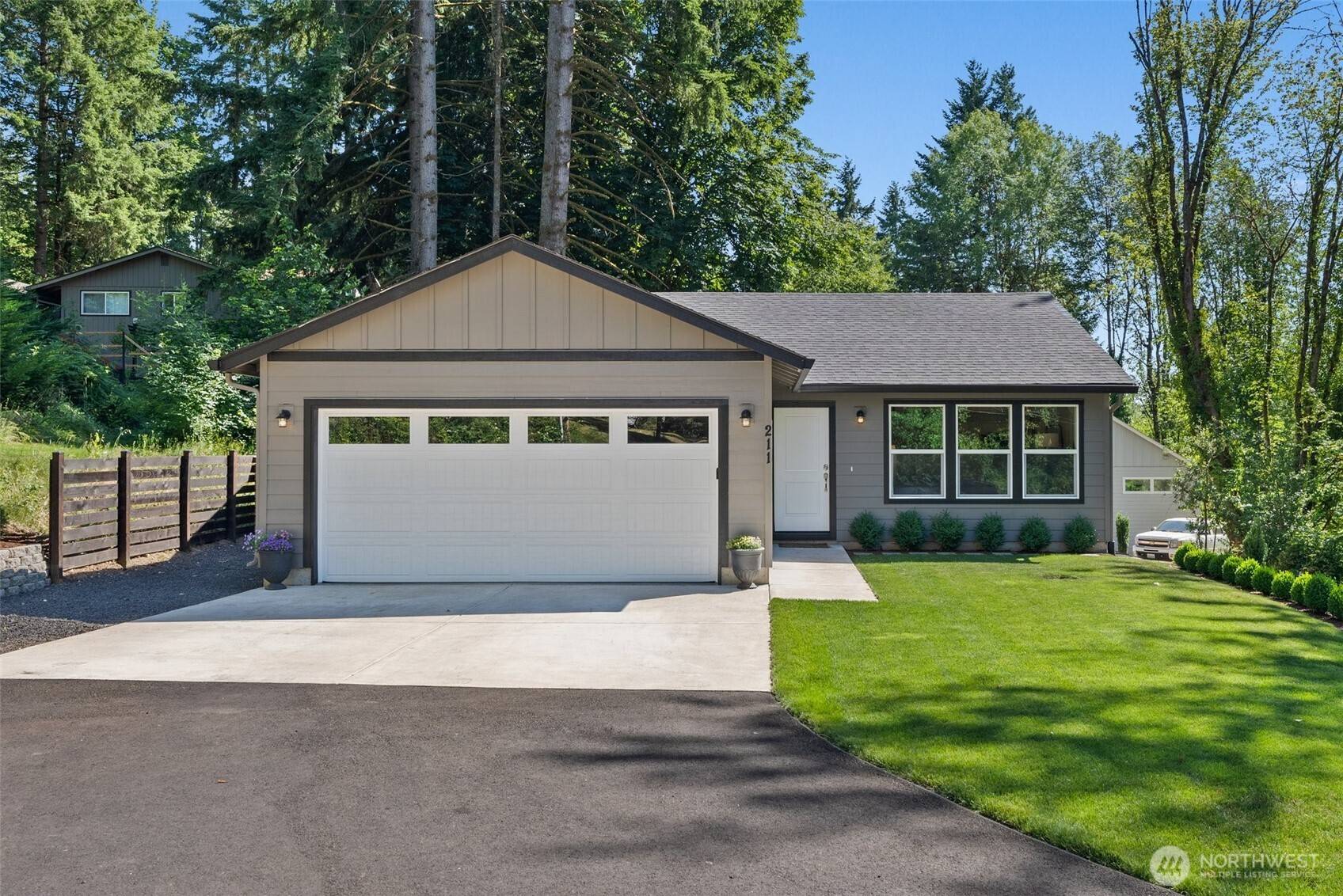 211 SW Alder ST, Winlock, WA 98596