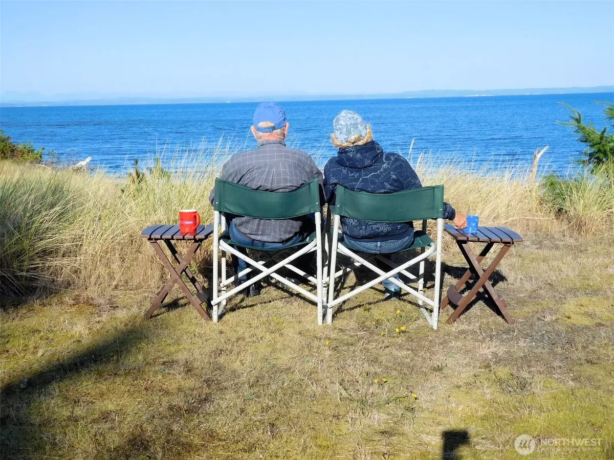 Ocean Shores, WA 98569,736 Peninsula CT