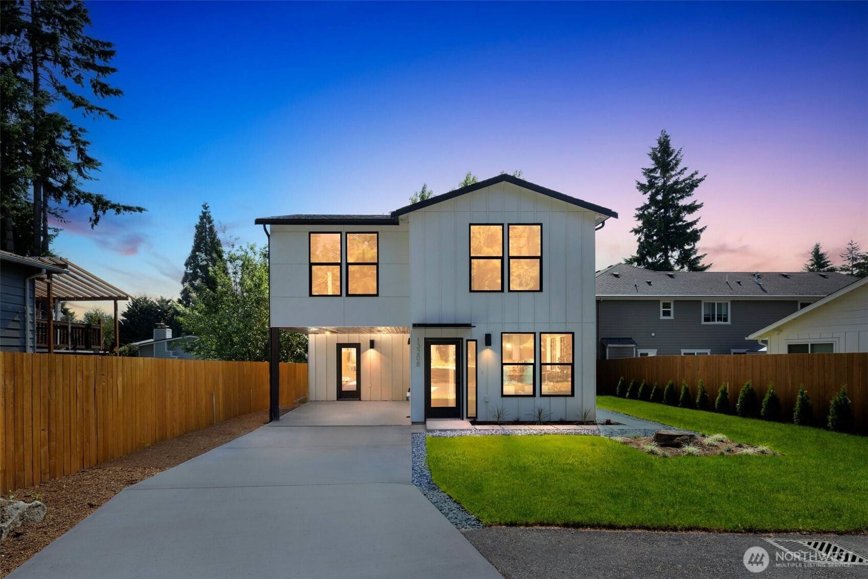 13208 87th AVE NE, Kirkland, WA 98034