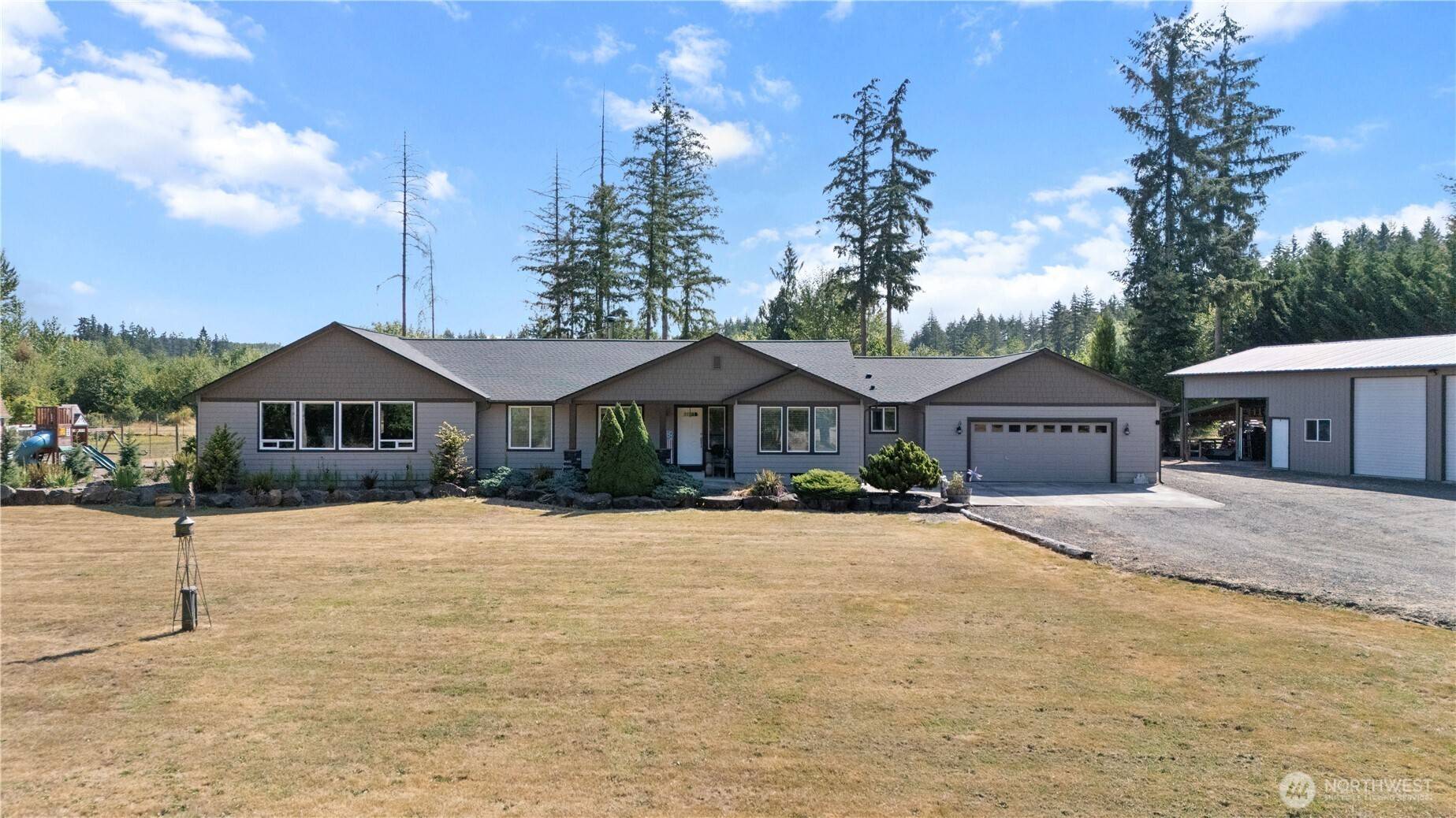 768 Rosy Drive, Castle Rock, WA 98611