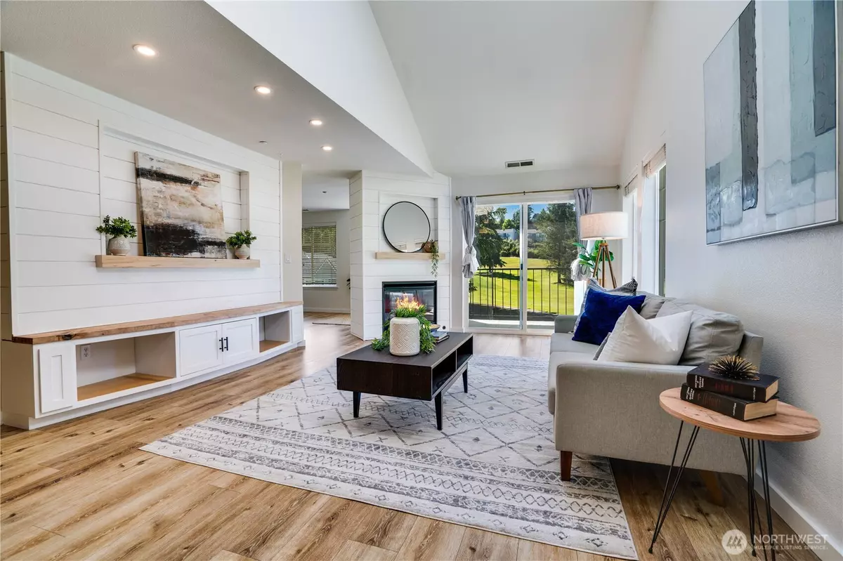 Tacoma, WA 98422,4714 Fairwood BLVD NE #501