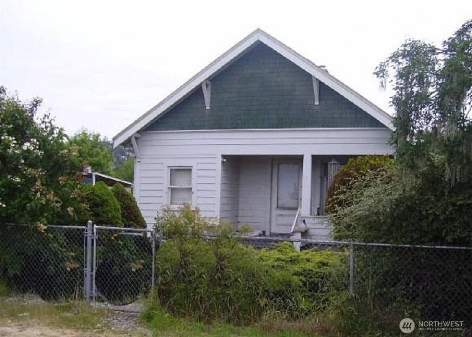 153 E Maple ST, Sequim, WA 98382