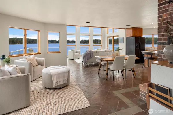 Grapeview, WA 98546,2210 E Mason Lake DR W