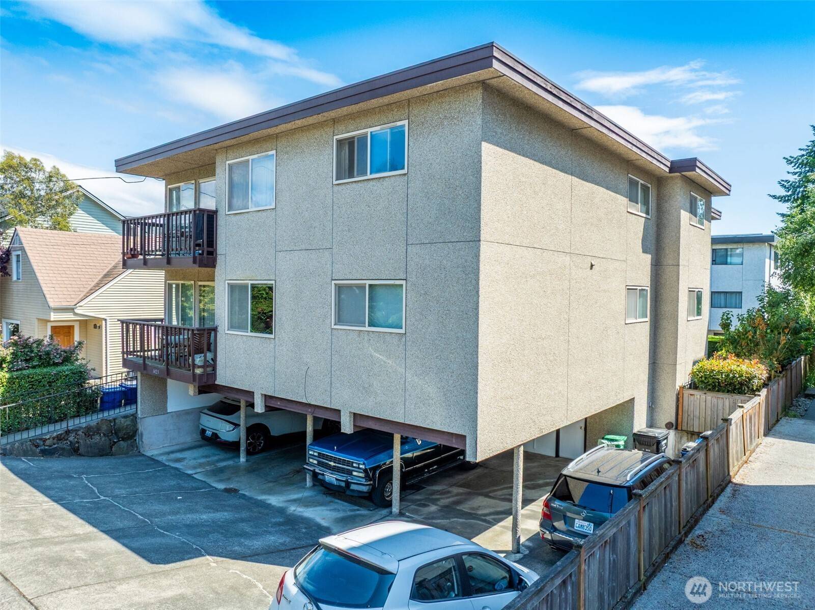 1423 NW 60th ST, Seattle, WA 98107