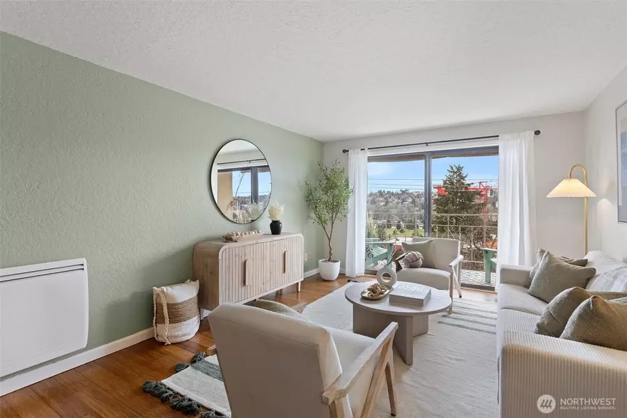 2625 13th AVE W #302, Seattle, WA 98119