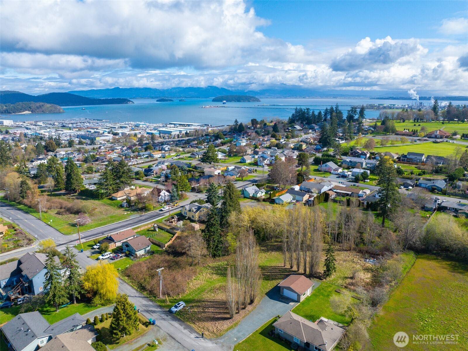 4011 Commercial AVE, Anacortes, WA 98221