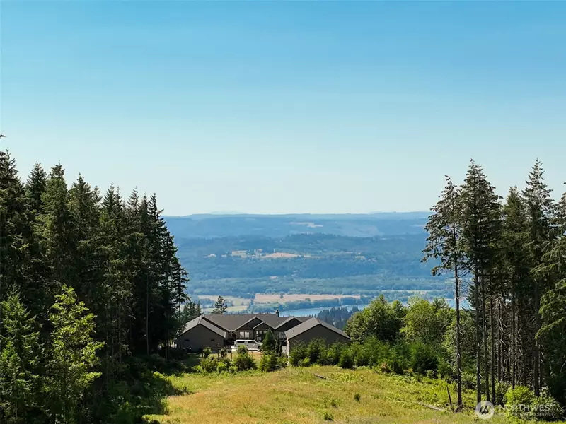 140 Yarrow PL, Kalama, WA 98625
