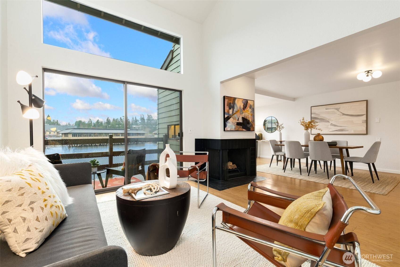 7 Lake Bellevue DR #208, Bellevue, WA 98005