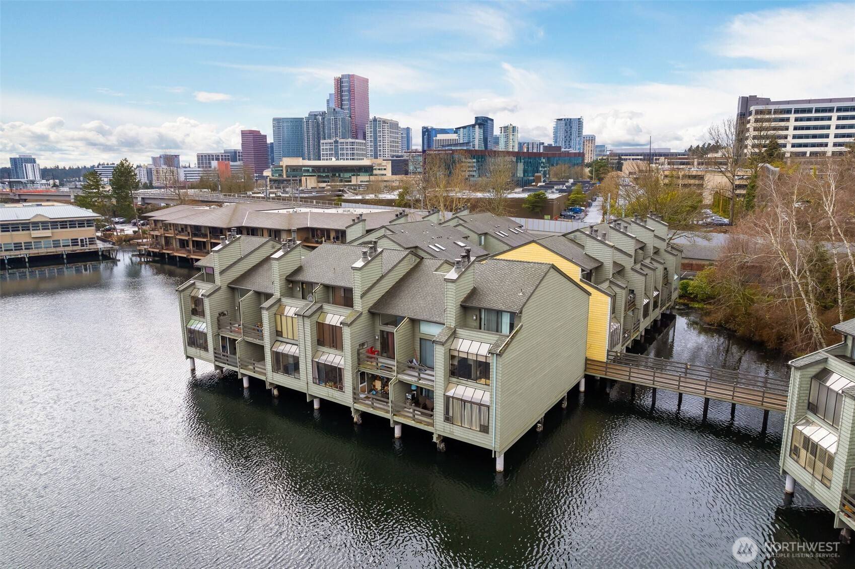7 Lake Bellevue DR #208, Bellevue, WA 98005