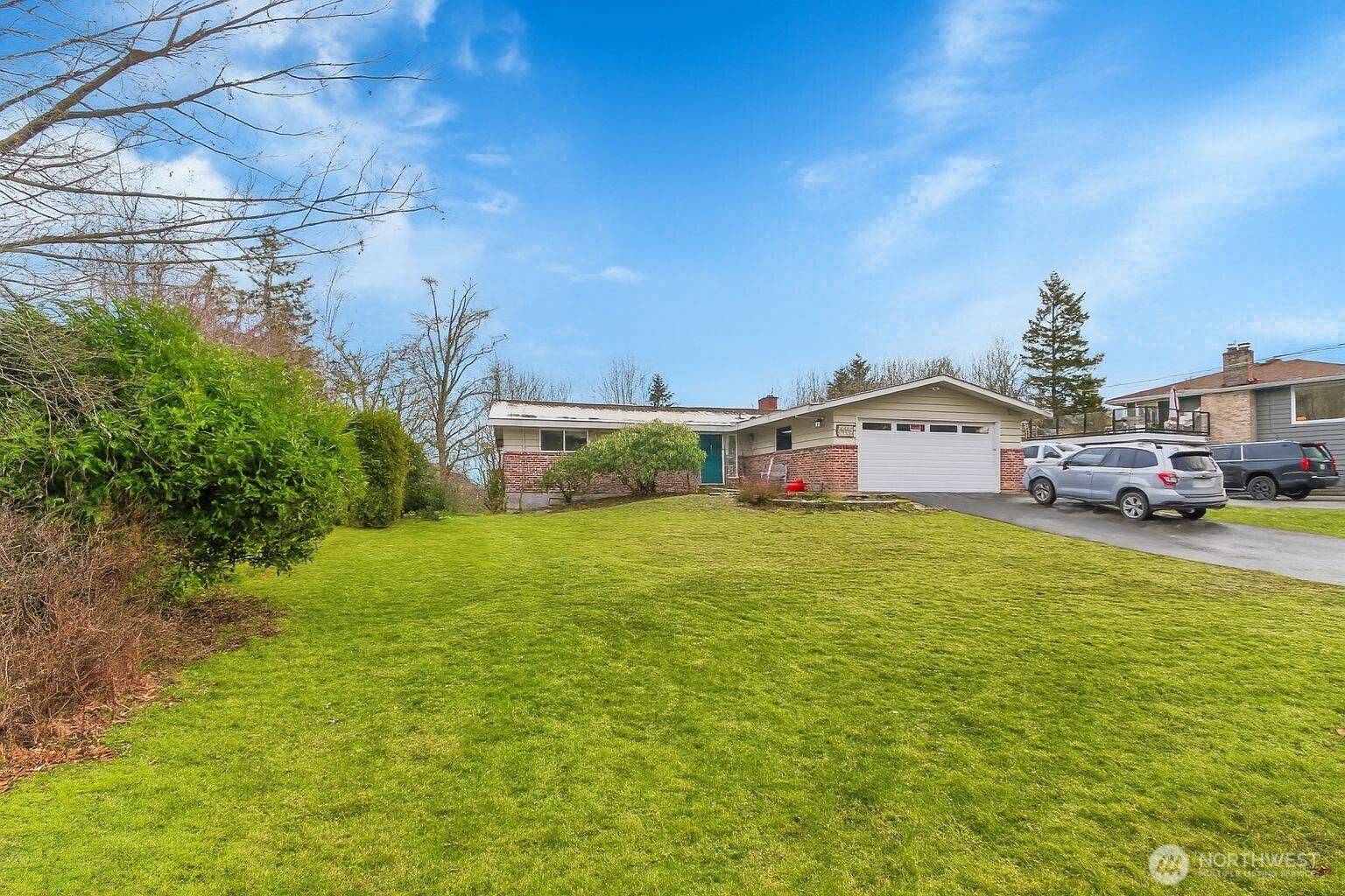 19908 47th AVE NE, Lake Forest Park, WA 98155