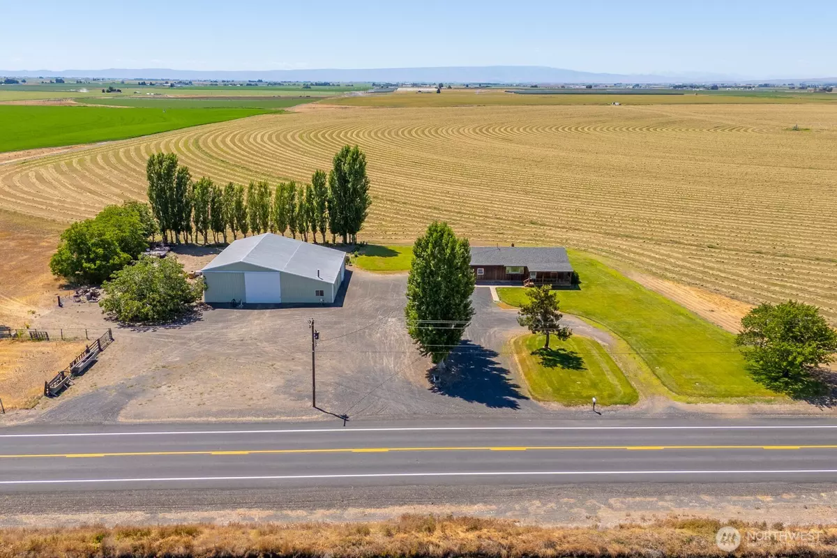 Ephrata, WA 98823,6098 Road E NW