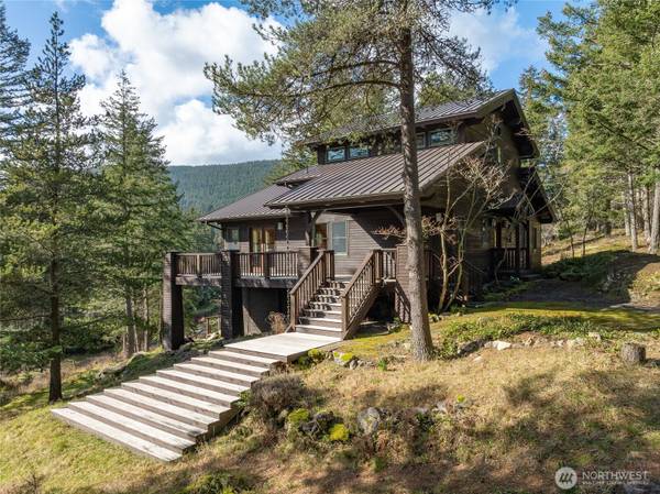 61 Sunrise Bluff, Orcas Island, WA 98279