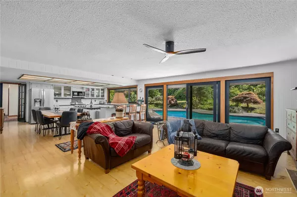 Lakewood, WA 98499,6702 77th ST W