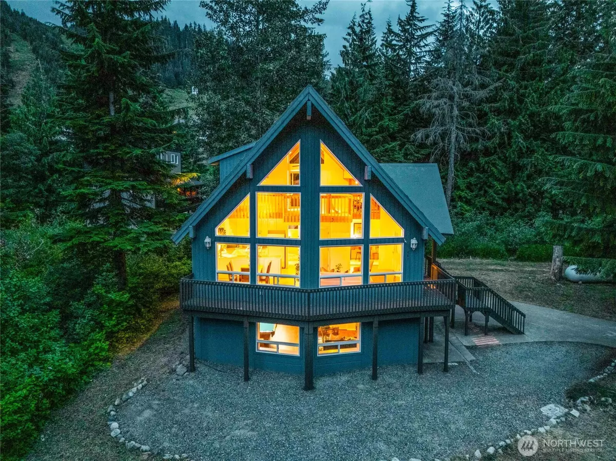 Snoqualmie Pass, WA 98068,481 Hyak DR E