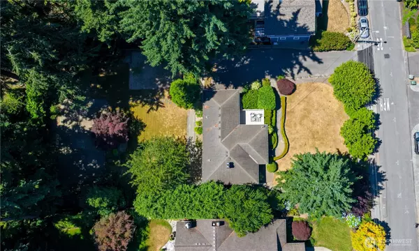 Bellevue, WA 98004,10425 SE 22nd ST