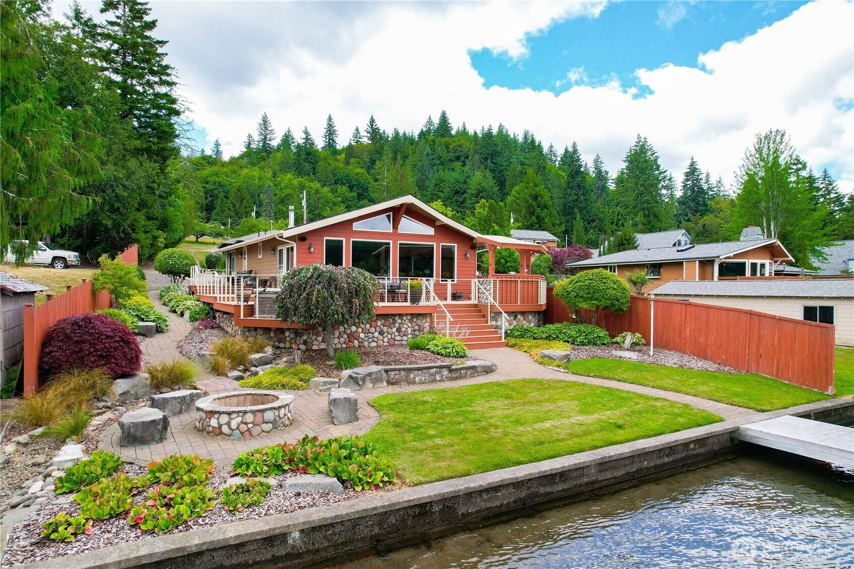 423 Summit Lake Shore RD NW, Olympia, WA 98502