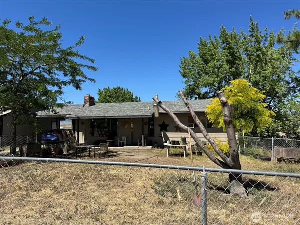 241 Havillah RD, Tonasket, WA 98855