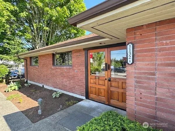 1132 164th ST SW #A, Lynnwood, WA 98087