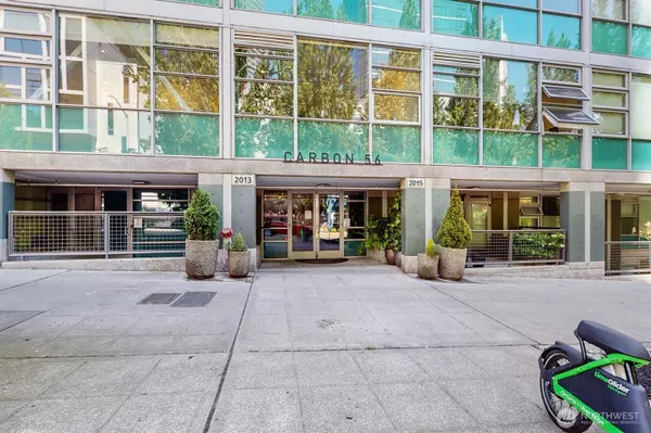2015 Terry AVE #301, Seattle, WA 98121