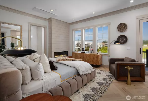 Pacific Beach, WA 98571,100 Market ST #C